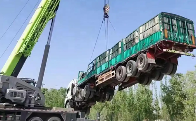 华阴道路脱困救援案例